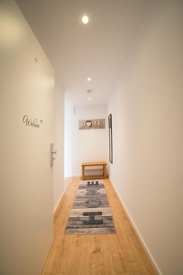 Schoene Ferienwohnung 54 M², Zentrumsnah, Kingbett Erfurt Exterior foto