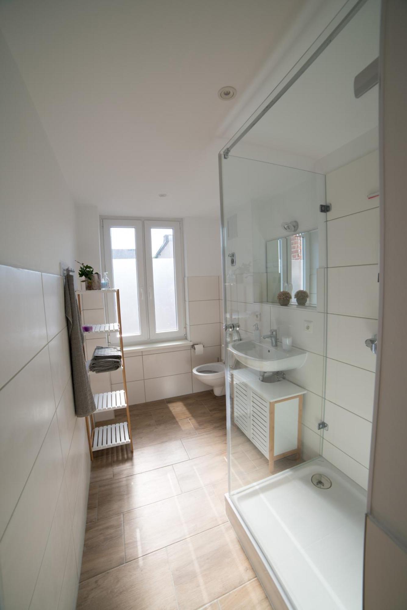 Schoene Ferienwohnung 54 M², Zentrumsnah, Kingbett Erfurt Exterior foto