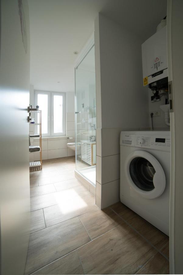 Schoene Ferienwohnung 54 M², Zentrumsnah, Kingbett Erfurt Exterior foto