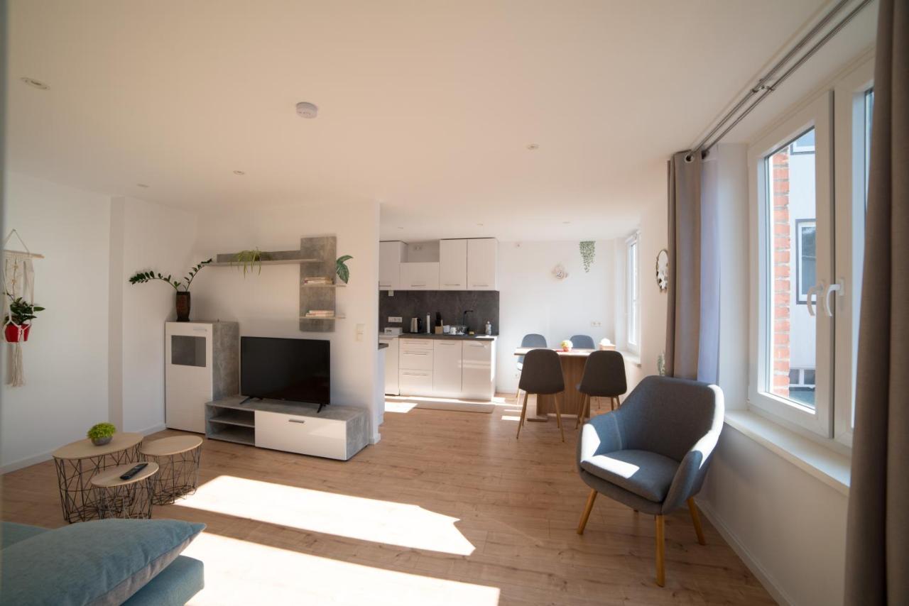 Schoene Ferienwohnung 54 M², Zentrumsnah, Kingbett Erfurt Exterior foto