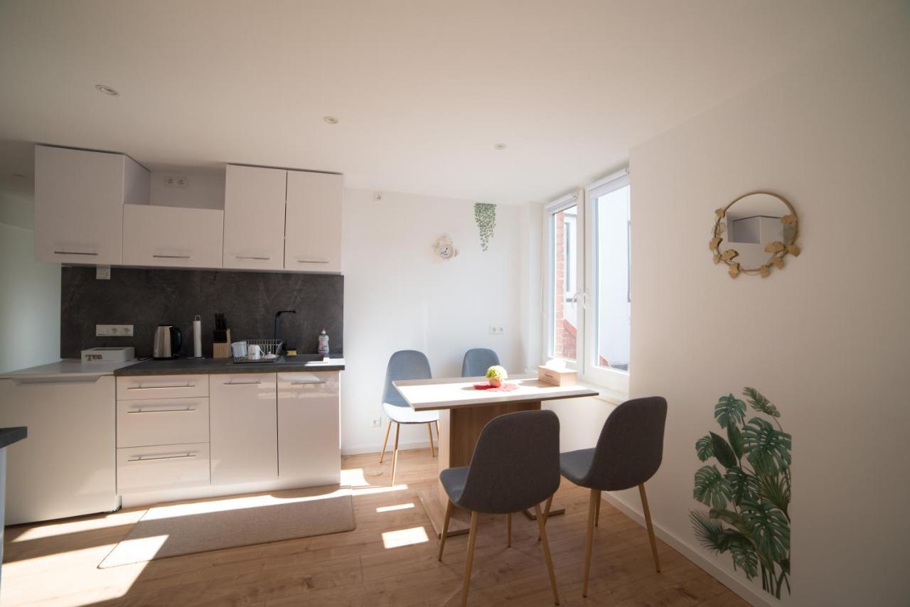 Schoene Ferienwohnung 54 M², Zentrumsnah, Kingbett Erfurt Exterior foto
