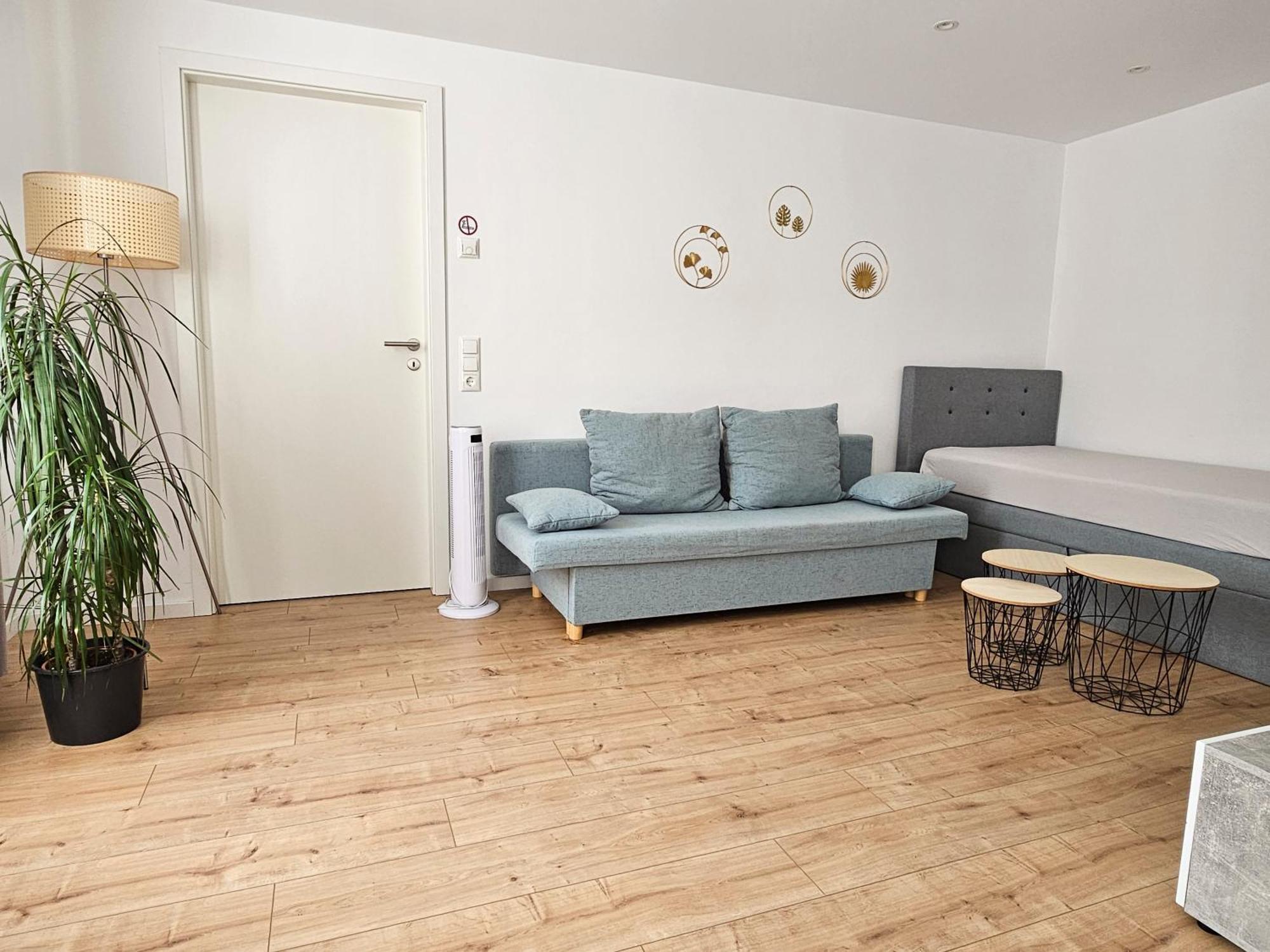 Schoene Ferienwohnung 54 M², Zentrumsnah, Kingbett Erfurt Exterior foto