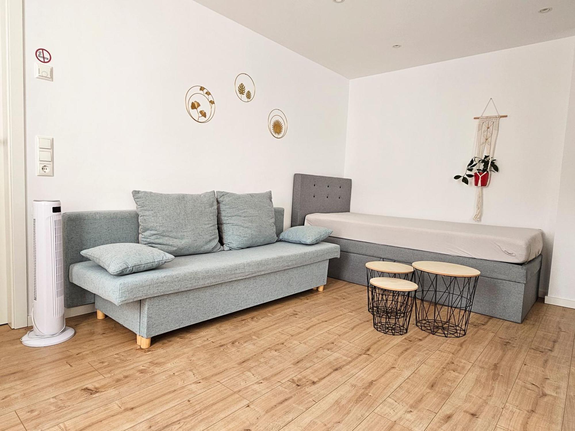 Schoene Ferienwohnung 54 M², Zentrumsnah, Kingbett Erfurt Exterior foto